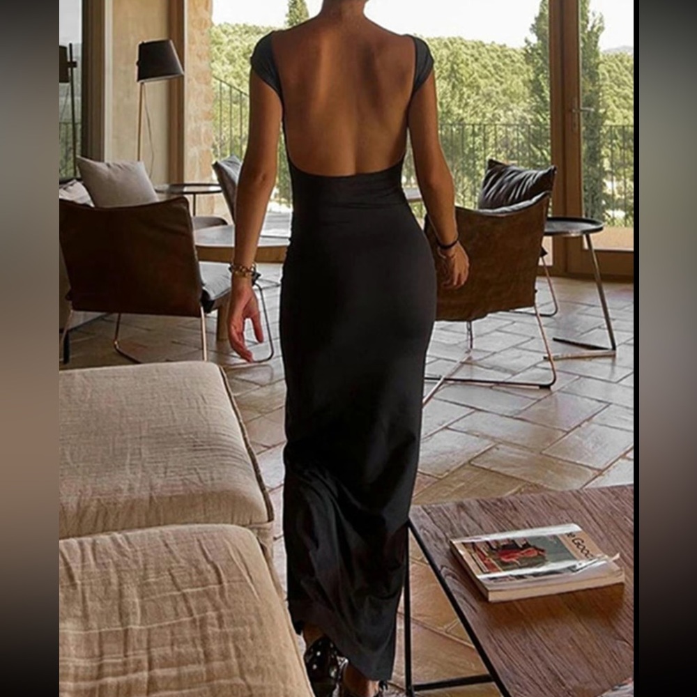 Elegant Black Backless Dress